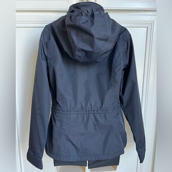 Abercrombie and Fitch Dark Blue Light Tech Jacket. Size Large. - Picture 3 of 7